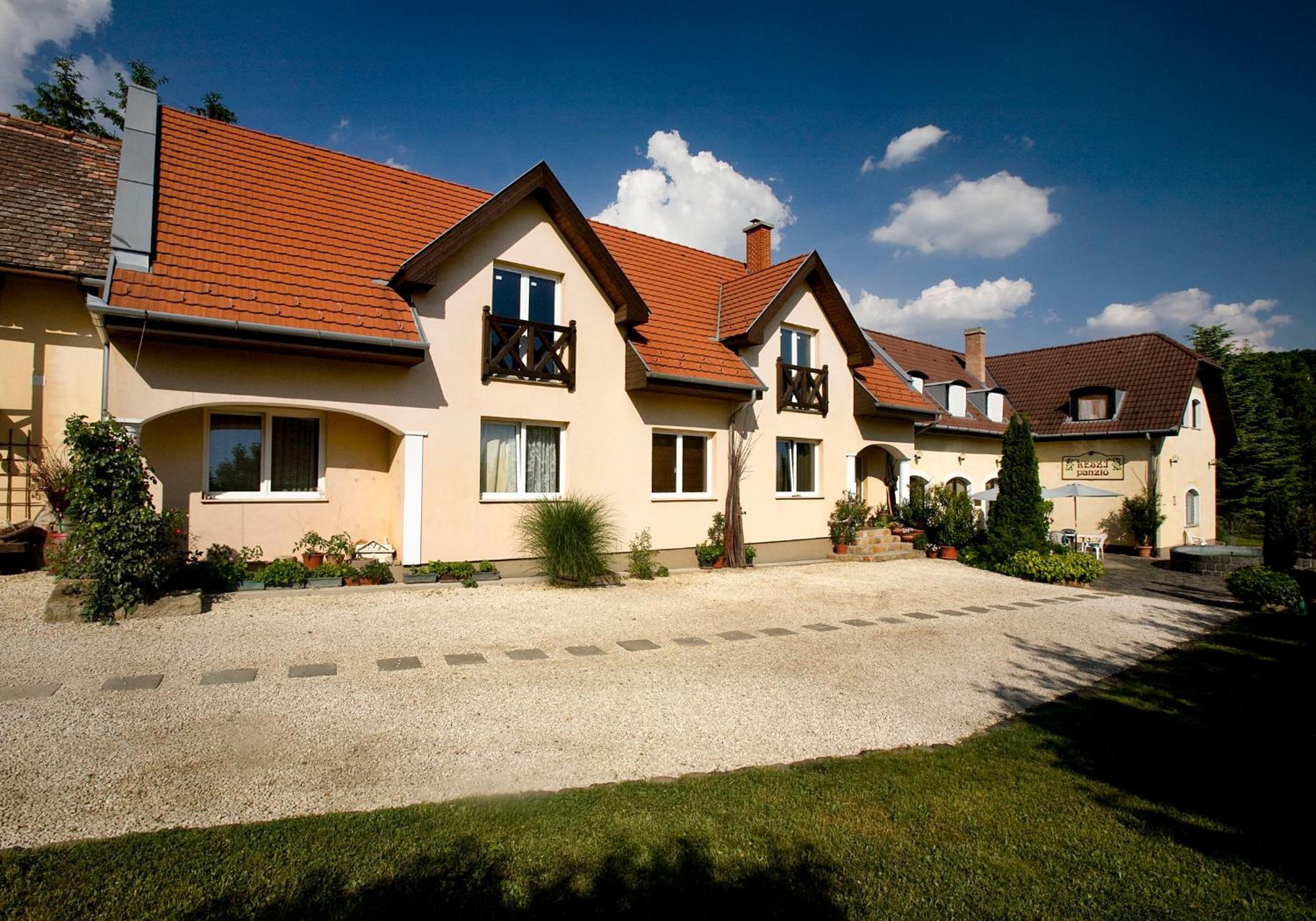 Keszi Panzio Hotel Budakeszi Buitenkant foto